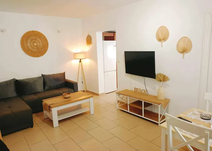 Jenny Sam Renovated House For 5 Near Center And Be Σπίτι διακοπών Σκιάθος Πόλη