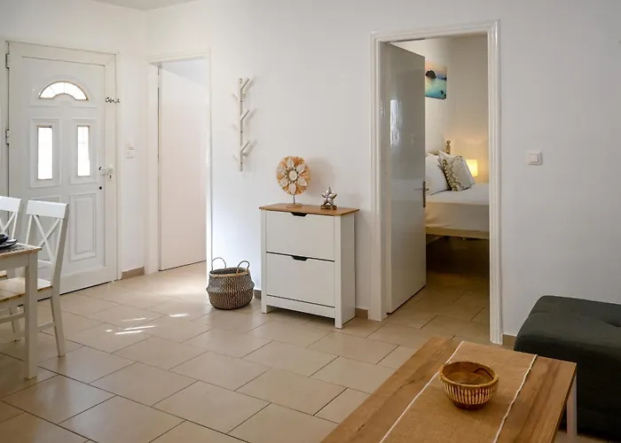 Jenny Sam Renovated House For 5 Near Center And Be Σκιάθος Πόλη