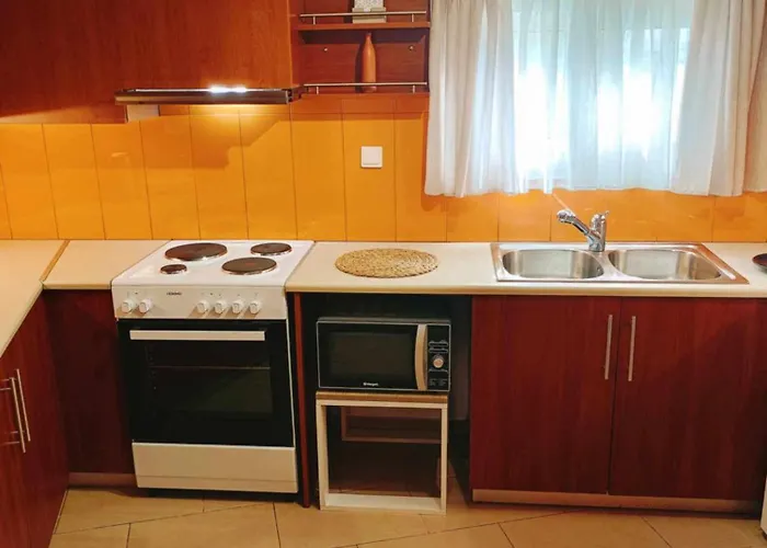 Jenny Sam Renovated House For 5 Near Center And Be *