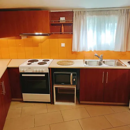 Jenny Sam Renovated House For 5 Near Center And Be *