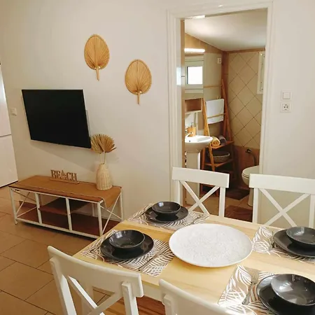 Jenny Sam Renovated House For 5 Near Center And Be Σπίτι διακοπών