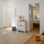 Jenny Sam Renovated House For 5 Near Center And Be Skiatos